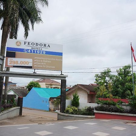 Feodora Airport Hotel Palimbão Exterior foto