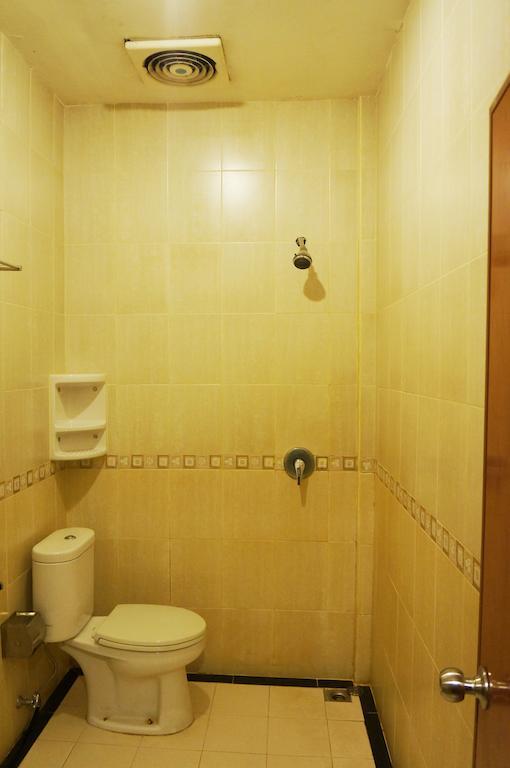 Feodora Airport Hotel Palimbão Quarto foto